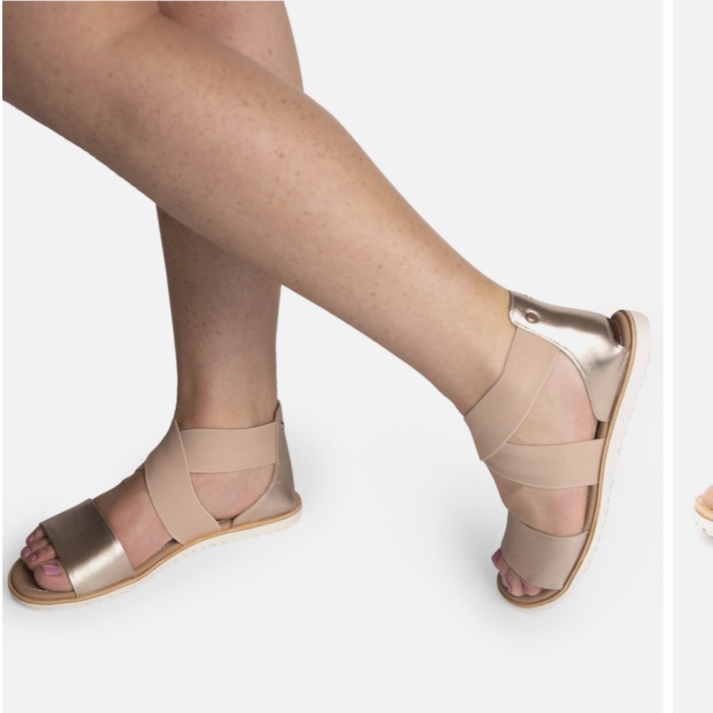 Sorel Ella™ Metallic Leather Sandal